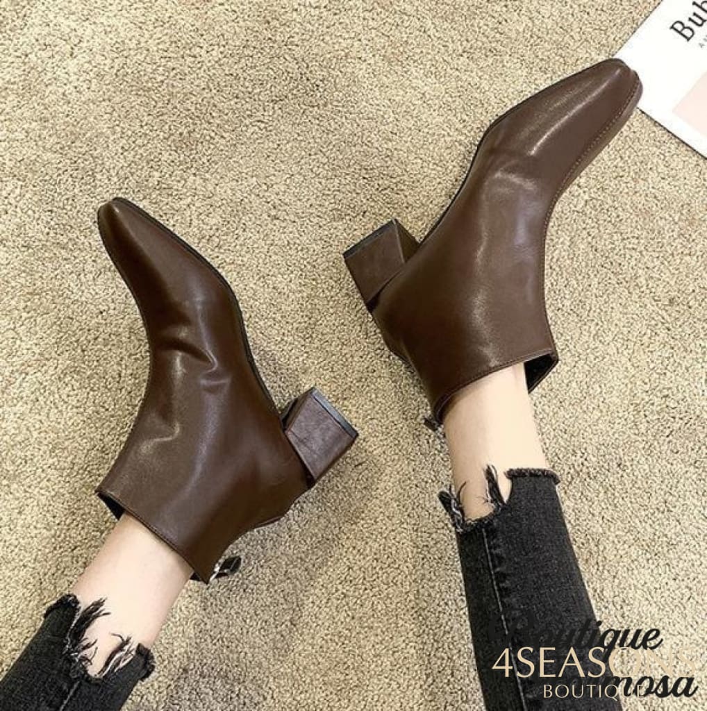 Bota Jessica Marrom / 33 200000998
