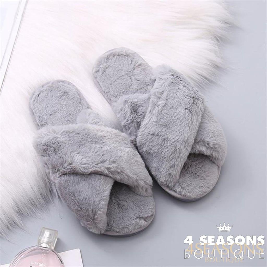 Chinelo Pantufa Ísis Valverde - 4 Seasons Boutique