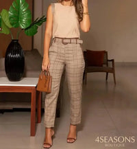 Khaki mit Nadelstreifen