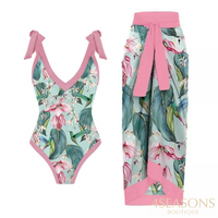 Gratis Badeanzug + Pareo