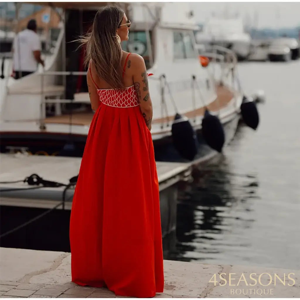Summer 2024 New Fashion Chic Sleeveless Red Fish Shaped Bra Sling Long Dress Backless Loose Pleated