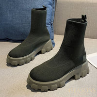Militärgrün