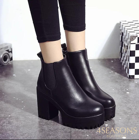 Bota Crimeia Preto / 33 200000998