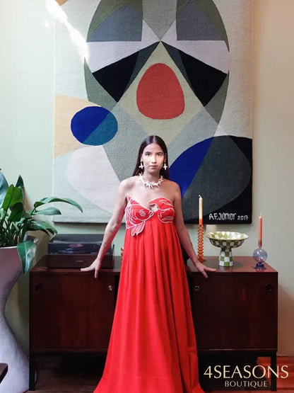 Summer 2024 New Fashion Chic Sleeveless Red Fish Shaped Bra Sling Long Dress Backless Loose Pleated