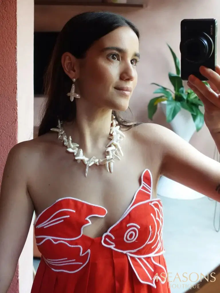 Summer 2024 New Fashion Chic Sleeveless Red Fish Shaped Bra Sling Long Dress Backless Loose Pleated